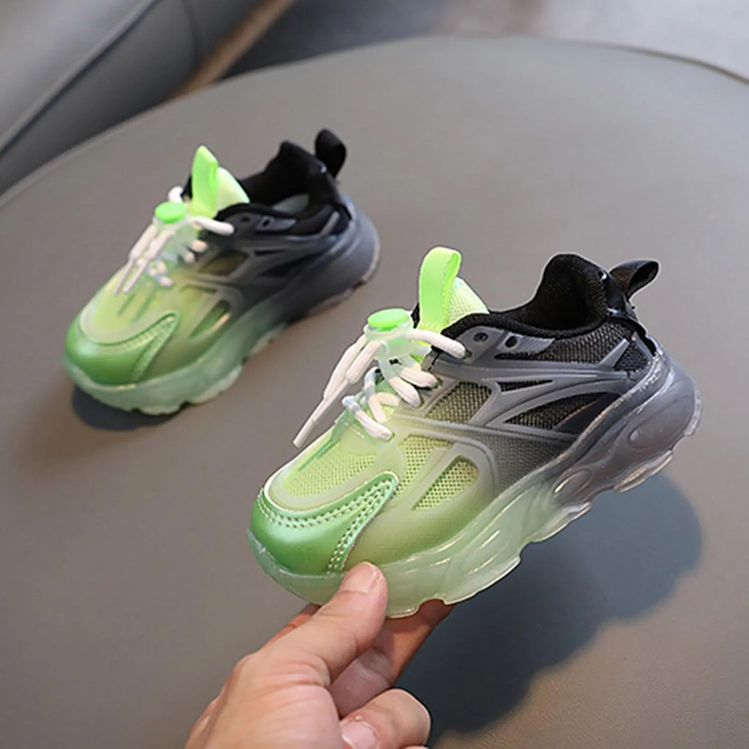 Light Up Shoes Toddler Running Shoes Barefoot Walking Kids Shoes Athletic Flower Girl Shoes Lightweight Mesh Sport Shoes