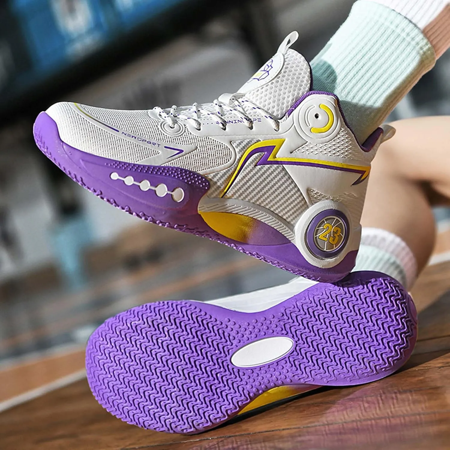 Mens Basketball Shoes Waterproof Durable Lightweight Loose Breathable Sneakers