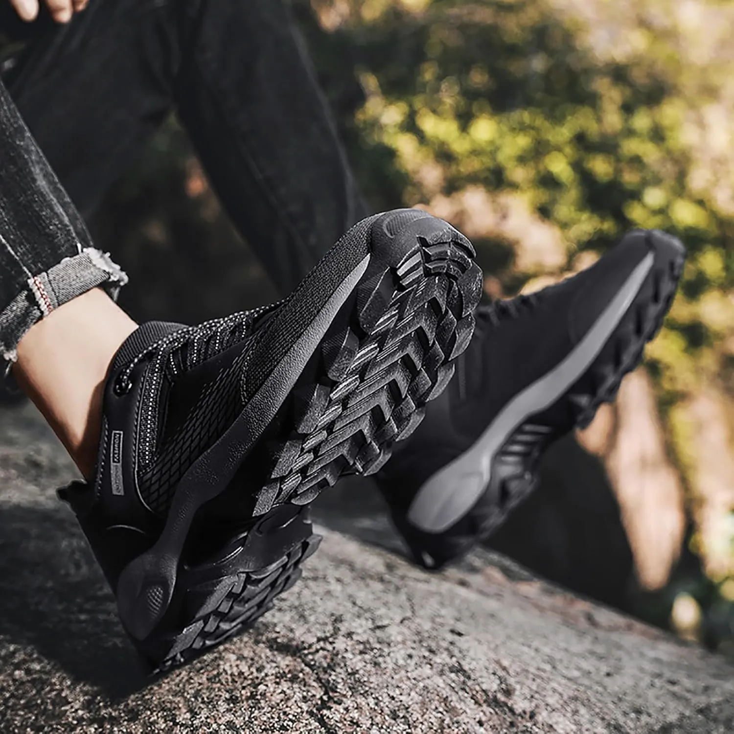 Men's Waterproof Hiking Shoes Lightweight Comfortable Non Slip Breathable Leather Walking Shoes for Outdoor Trekking Climbing Camping with Arch Support Men's Daily Work Shoe