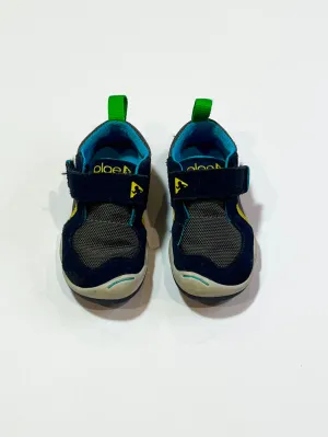 Navy TY runners - SIze EU20