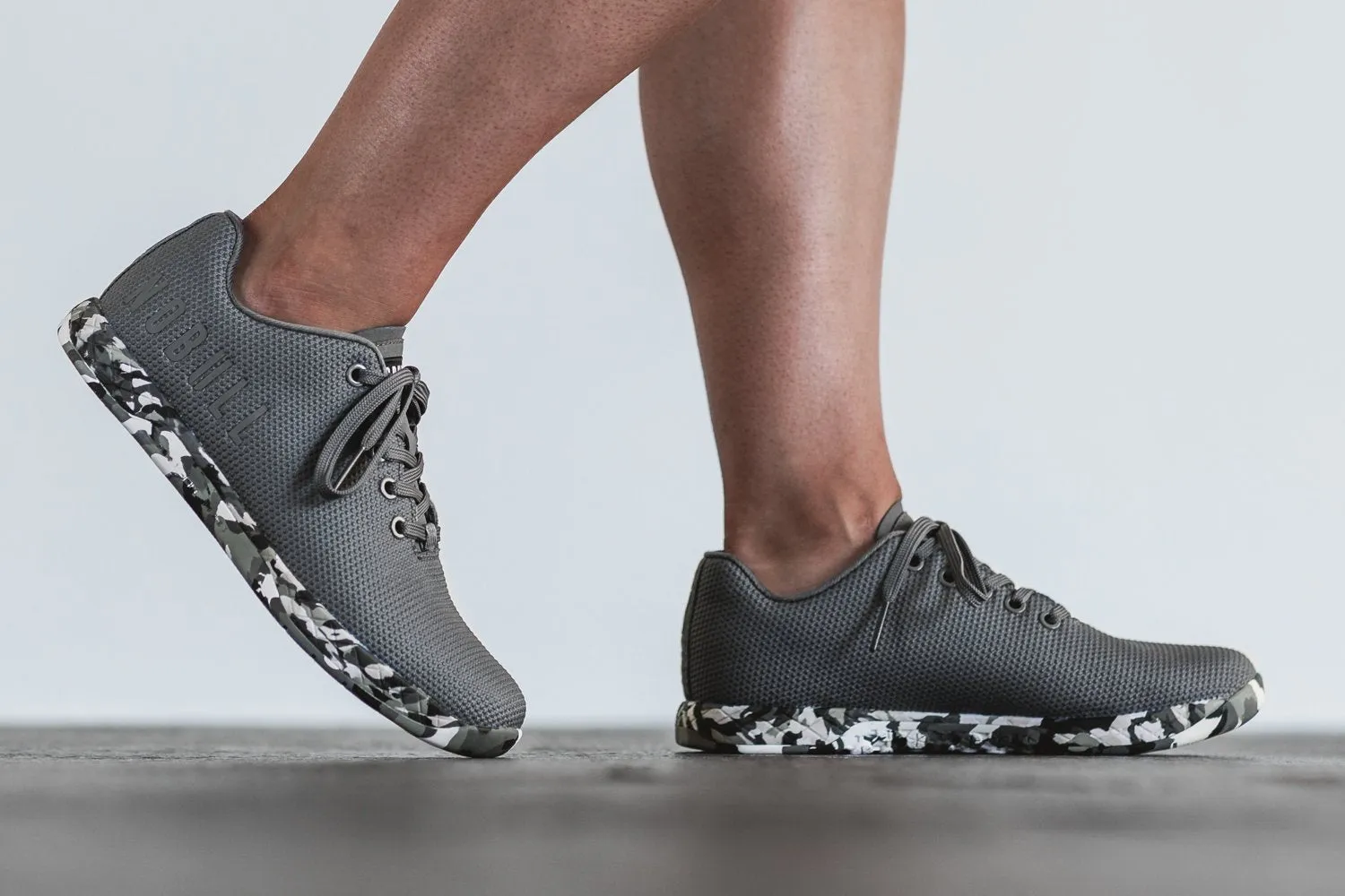 WILD GRANITE TRAINER (WOMEN'S)