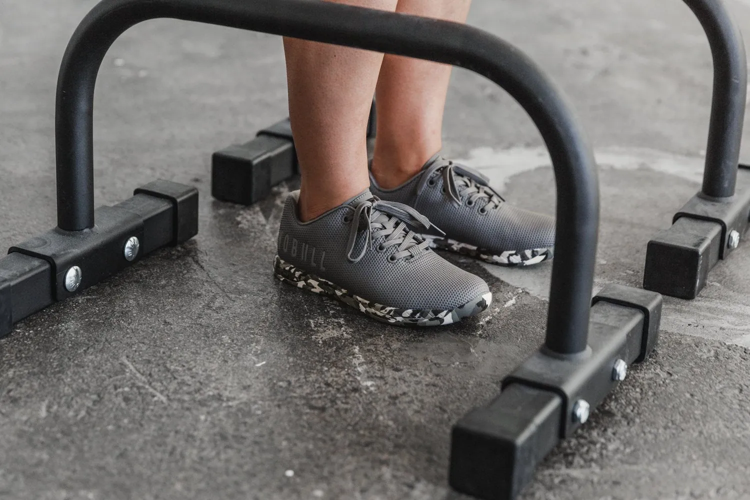 WILD GRANITE TRAINER (WOMEN'S)
