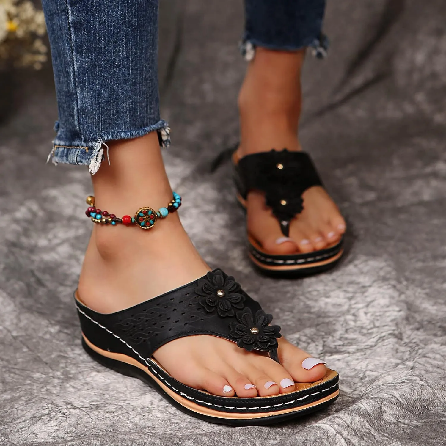 Womens Orthopedic Sandals with Arch Support Walking Shoes Comfortable Plantar Fasciitis Relief Adjustable Thick Sole Summer Beach Casual Outdoor Slides